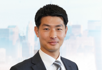 ���� �R��